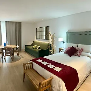  Aparthotel Turisticos La Plaza