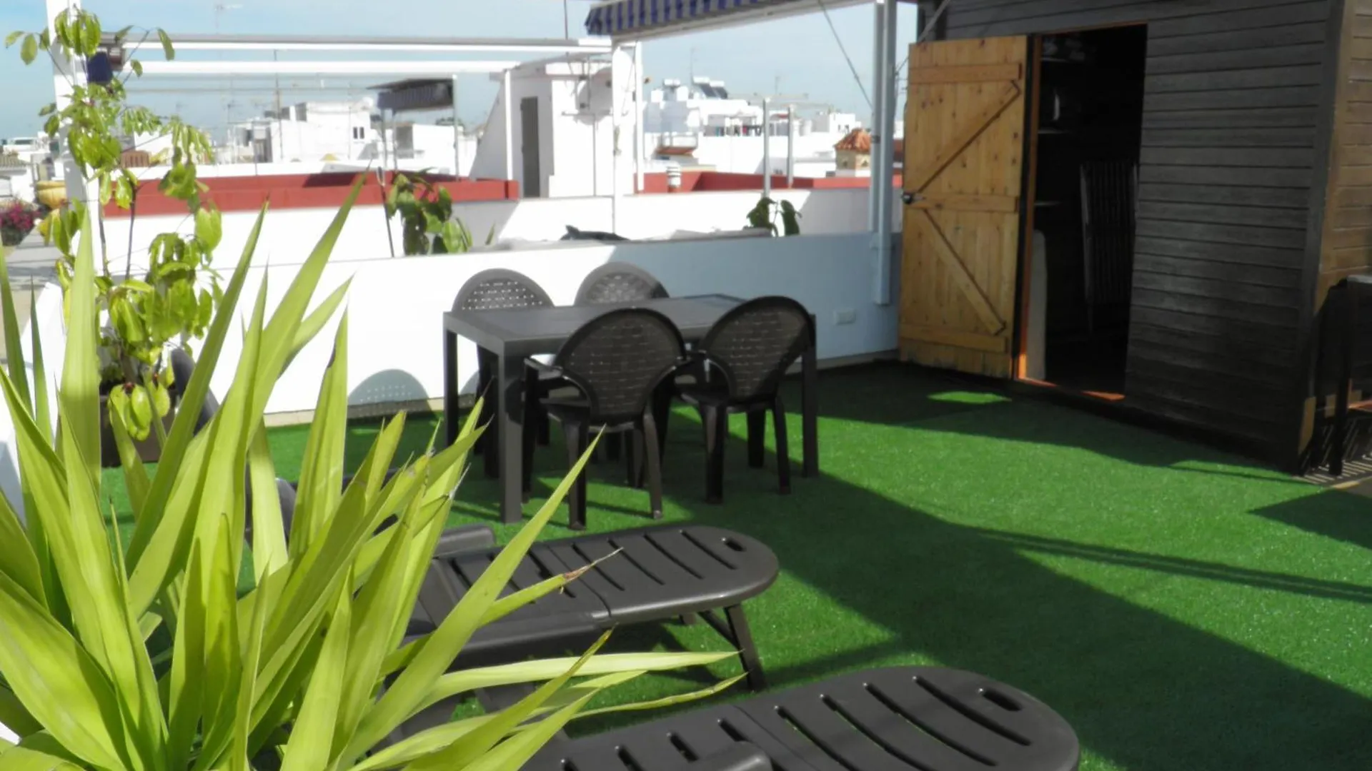 Apartamento Los Corrales contacts